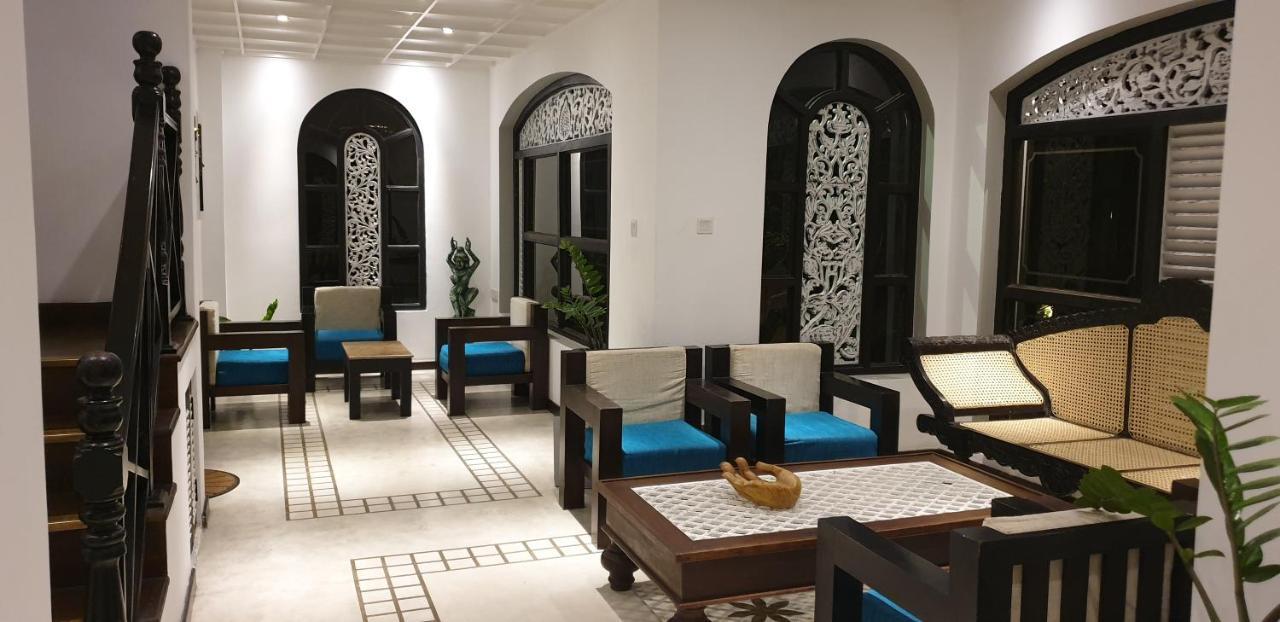 אונה ואטונה Ridee Villa מראה חיצוני תמונה